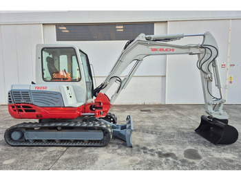 Takeuchi TB250 lizing Takeuchi TB250: slika 2