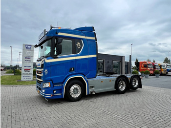 Vlačilec SCANIA R 580