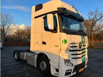Vlačilec MERCEDES-BENZ Actros 1842