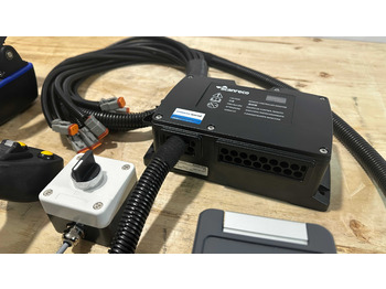 Gozdarska oprema Control Set Radio Remote Scanreco RC400 and JP Joysticks PWM for Nordhydraulic, Kubota, Parker: slika 4