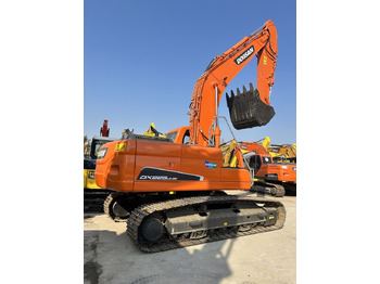 Bager goseničar DOOSAN DX225LC