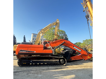 Bager goseničar DOOSAN DX300LC