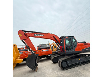 Bager goseničar DOOSAN DX225