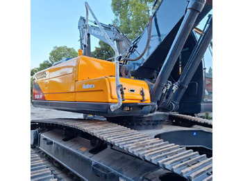 Bager na kolesih HYUNDAI