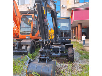 Bager na kolesih Hyundai HW60  excavator: slika 2