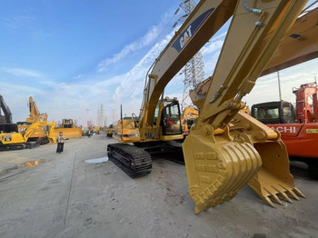 Bager goseničar CATERPILLAR 320B