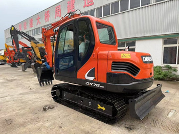 Bager goseničar DOOSAN DX75