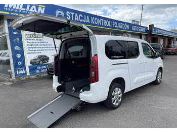 Karavan OPEL