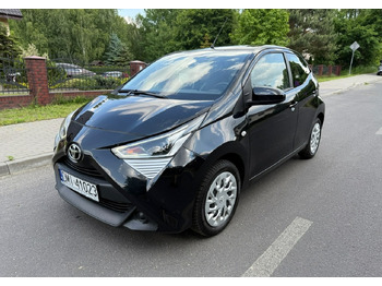 Kombilimuzina TOYOTA