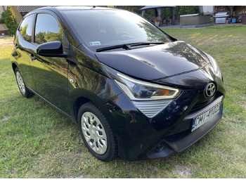 Kombilimuzina TOYOTA
