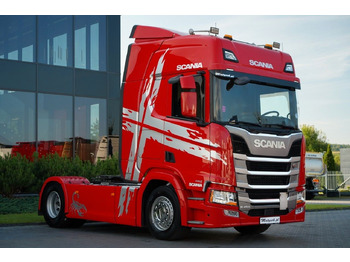 Vlačilec SCANIA R 450