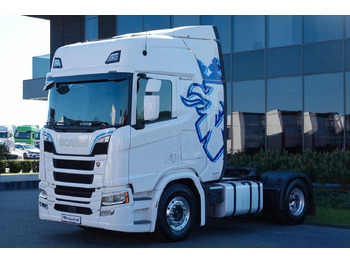 Vlačilec SCANIA R 450
