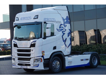 Vlačilec SCANIA R 450