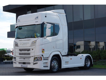 Vlačilec SCANIA R 450