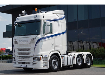 Vlačilec SCANIA S 500