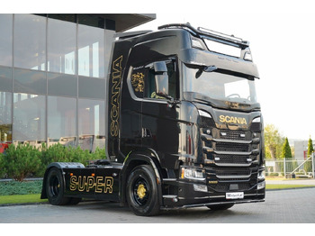Vlačilec SCANIA S 500
