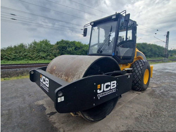 Kompaktor JCB