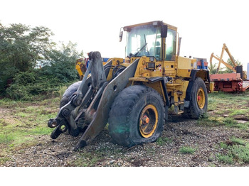 Kolesni nakladalec VOLVO L120C