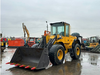 Kolesni nakladalec VOLVO L60E