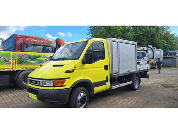 Dostavno vozilo z zabojnikom IVECO Daily