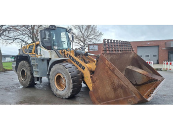 Kolesni nakladalec LIEBHERR