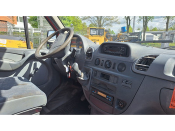 Dostavno vozilo s kesonom, Dostavno vozilo z dvojno kabino Mercedes-Benz 300-serie 313 Pritsche Doppelkabine: slika 5