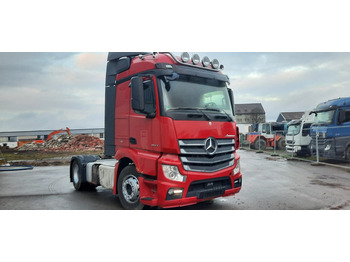 Vlačilec MERCEDES-BENZ Actros 1842