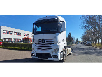 Vlačilec MERCEDES-BENZ Actros 1845