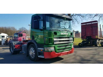 Vlačilec SCANIA P 380