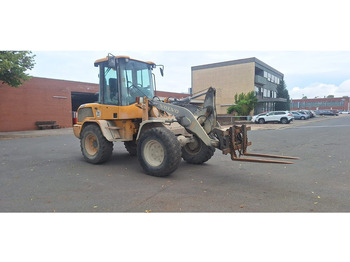 Kolesni nakladalec VOLVO L30G