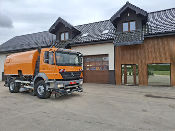 Vozilo za pometanje BUCHER