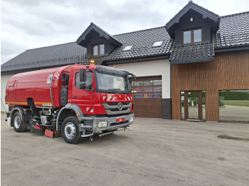 Vozilo za pometanje BUCHER