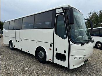 Potovalni avtobus BOVA