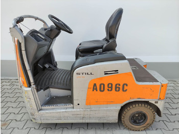 Vlečni traktor STILL
