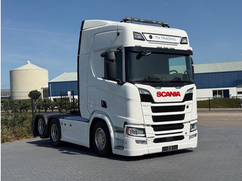 Vlačilec SCANIA R