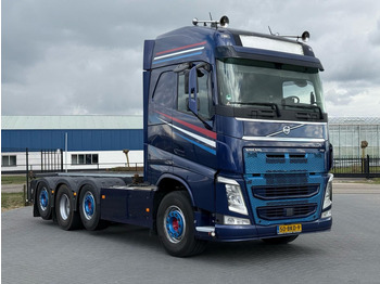 Kontejnerski tovornjak/ Tovornjak z zamenljivim tovoriščem VOLVO FH13 500