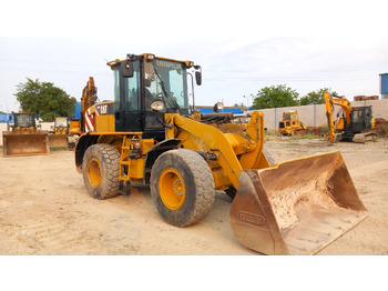 Nakladalec CATERPILLAR 924H