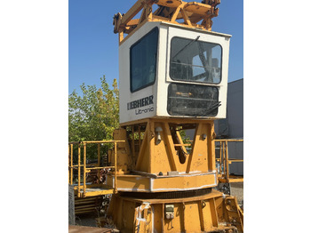 Stolpni žerjav LIEBHERR