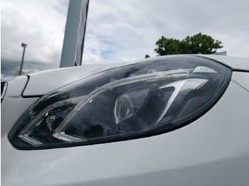 Avtomobil Mercedes-Benz E 220 E -Klasse T 220CDI LED Glasdach Leder Navi: slika 2