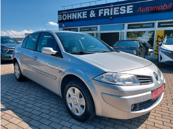 Limuzina RENAULT