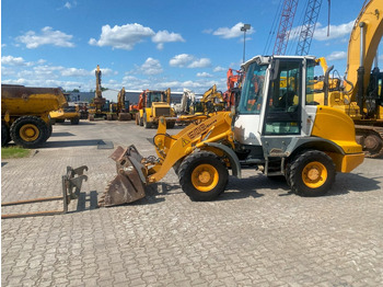 Kolesni nakladalec LIEBHERR L 506