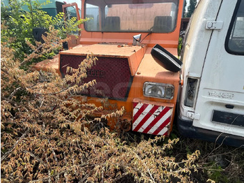 Potovalni avtobus