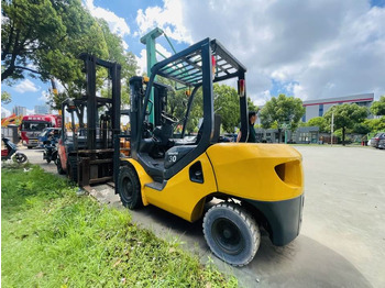 Plinski viličar KOMATSU