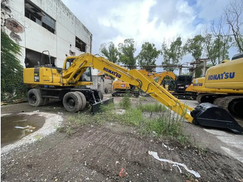Bager na kolesih KOMATSU PW160