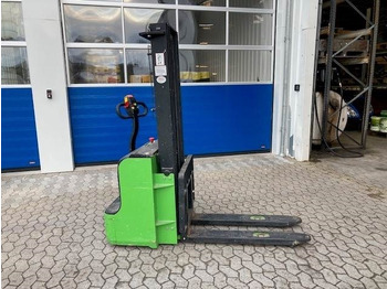 Gradbeni stroj