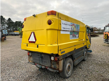 Vozilo za pometanje Johnston CN400: slika 4