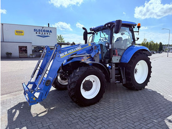 Traktor NEW HOLLAND T6