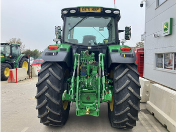 Traktor John Deere 6215R: slika 4