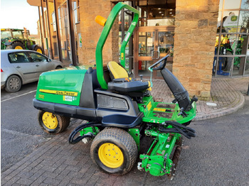 Vrtna kosilnica JOHN DEERE 7200