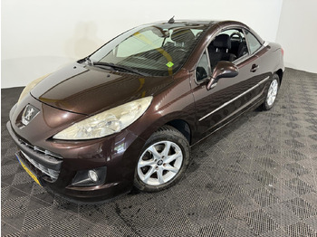 Avtomobil PEUGEOT
